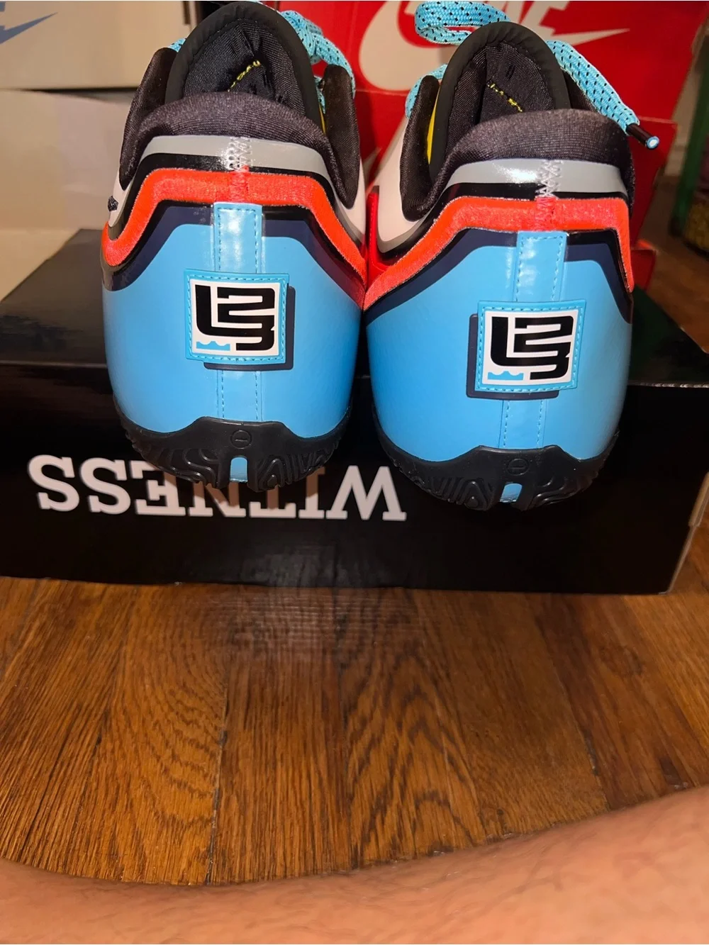 IM5125-401 Nike LeBron 23 